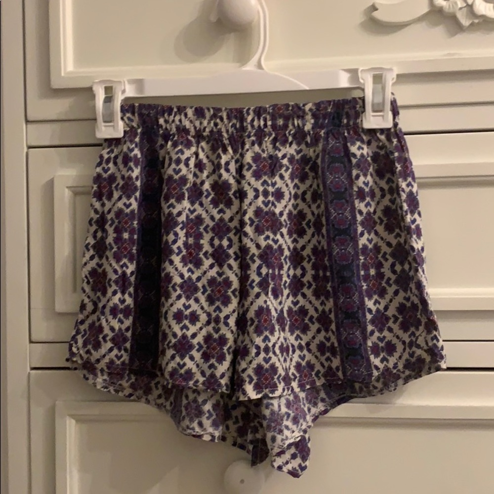 Brandy Melville flowy shorts